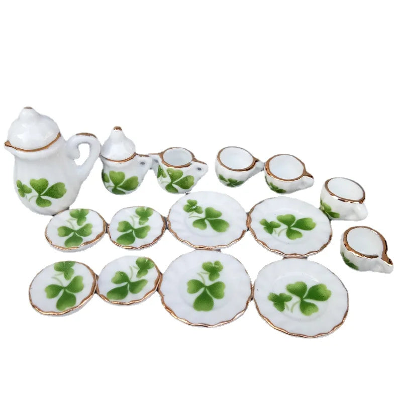 service thé miniature blanc doré rose bleu vert fleurs classique tasse théière soucoupe assiette