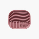 bol nourriture chien silicone vert bleu rose rayures horizontales grille perforation minimaliste