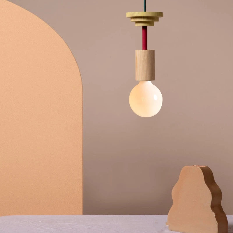 Suspension lumineuse moderne bois naturel rouge beige blanc bleu marron plastique translucide