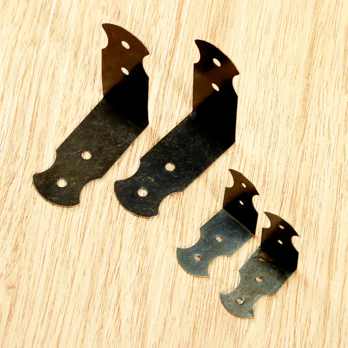 clips coin noir doré vis classique fourreurs travail bois petits grands