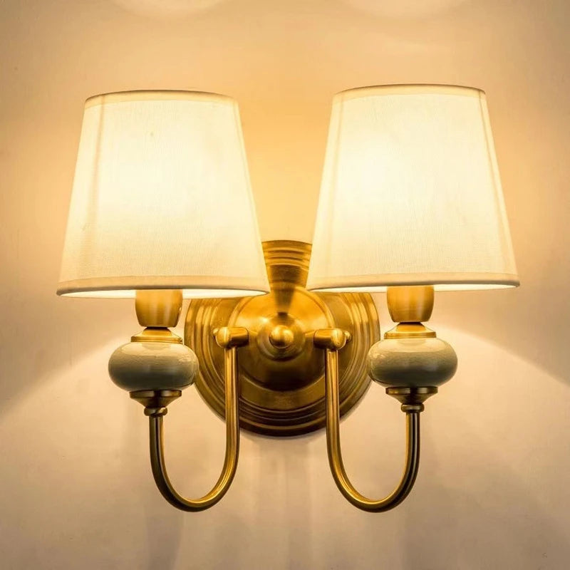 lampes murales classiques or abat jours blanc crème vintage élégant chambre coucher salle manger