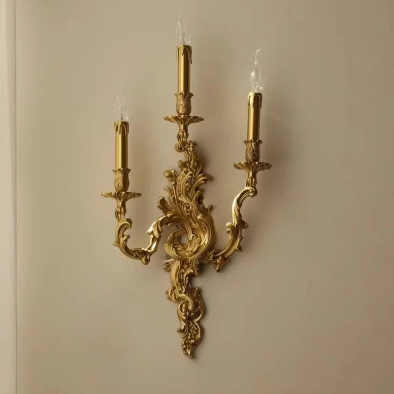 applique murale baroque dorée ornements floraux trois bras éclairage led murale fixée 36cm haute