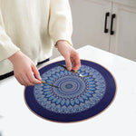 tapis table rond mandala boho chic bleu marine beige tissé imperméable résistant chaleur