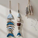poisson décoratif bois rustique marin cordelette blanc bleu beige brun rayures horizontales coquille