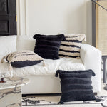 coussin carré géométrique brodé noir blanc rayures moderne amovible lavable 45x45cm