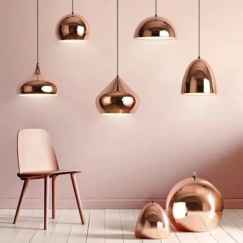 suspension lumineuse moderne rose doré brillante métallique câble noir éclairage scandinave e27