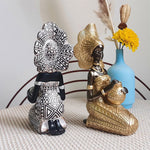 Vue de profil sculpture africaine femme moderne