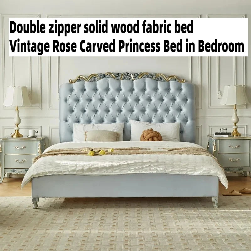 lit double bois rose pâle tissu capitonné vintage classique oreillers draps coussin décoratif