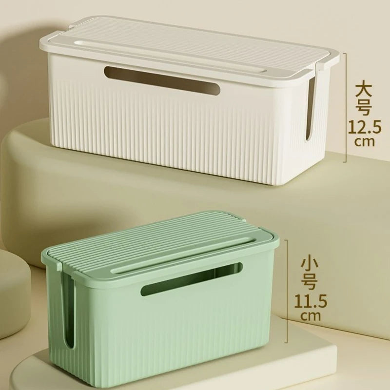boîte rangement câbles prise électrique moderne réutilisable adhésif beige rayures verticales chargeur smartphone