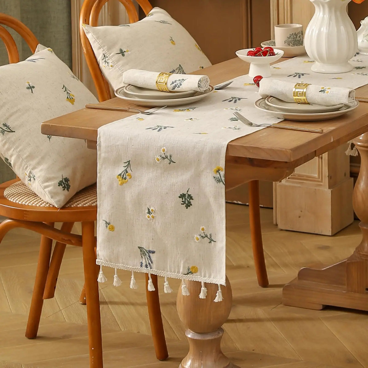 chinois boho blanc fleurs brodées tissu texturé rustique table manger buffet chambre