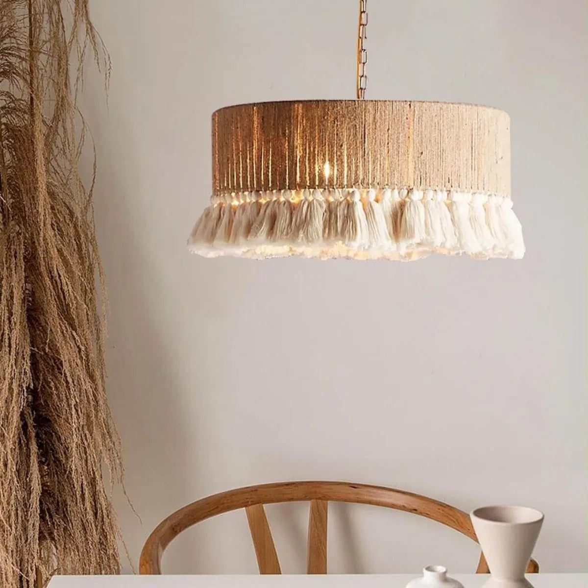 lampe suspendue moderne bohème tissu tressé franges blanches 40cm beige blanc