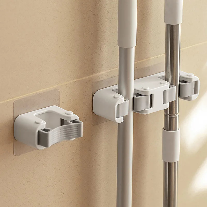porte balai support mural rangement moderne outils nettoyage blanc gris bleu orange respectueux environnement