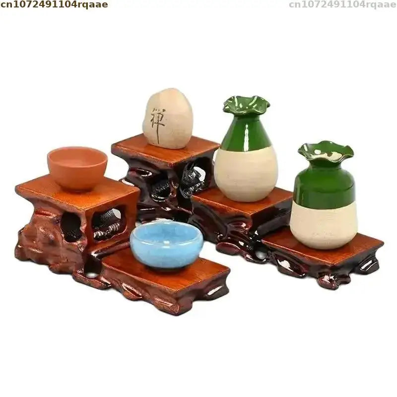 support plantes bois sculpté vases céramique plaques textes artisanal marron foncé