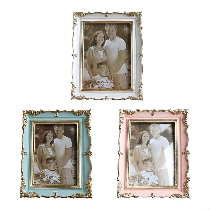 Cadre photo ornements dorés classique rose clair bleu clair décoration table adultes
