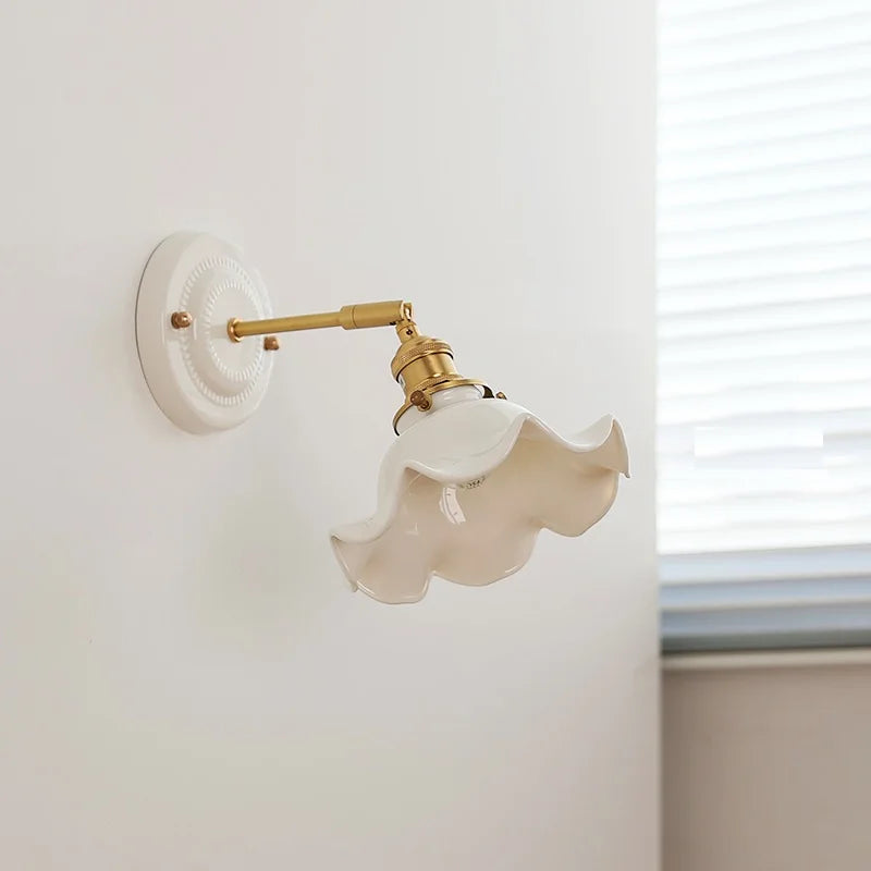 lampe murale classique blanc doré céramique métal ampoule led 220v vintage contemporaine