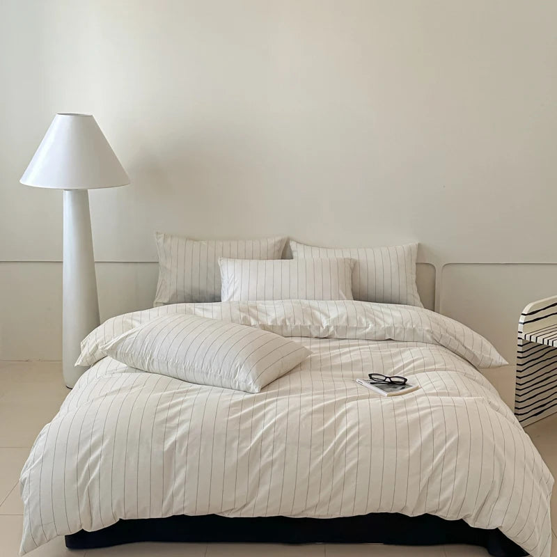 ensemble literie coton rayures fines beige clair noir moderne minimaliste