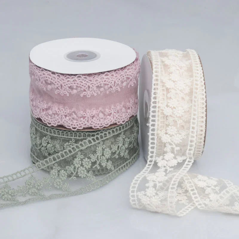 rubans dentelle fleurs vert clair rose pâle blanc vintage romantique polyester artisanat cheveux