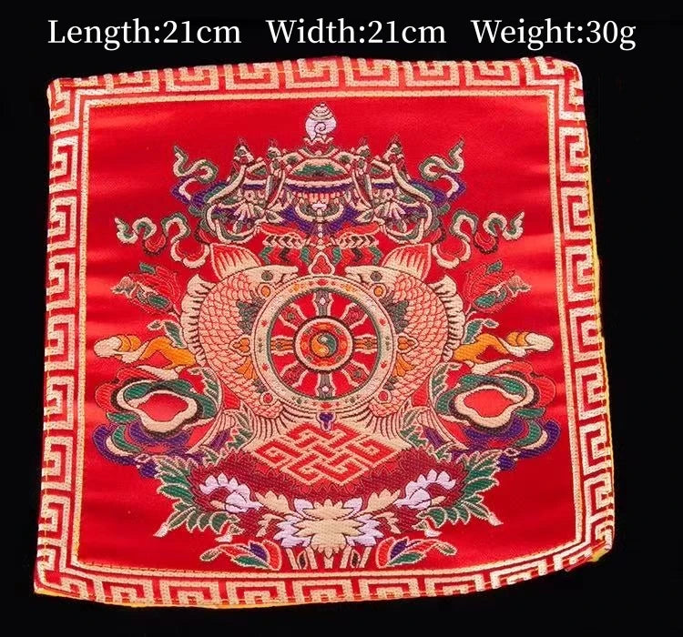 serviettes traditionnelles multicolores brodées motifs floraux géométriques opaques