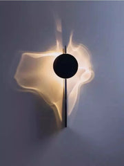 applique murale led rotative moderne effet lumière noire argentée minimaliste chambre couloir ambiance