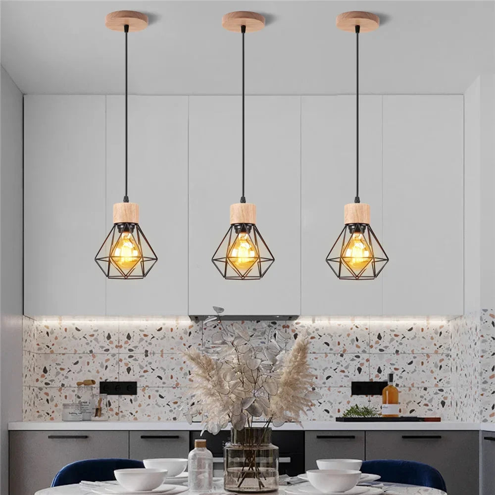 suspension lumineuse industrielle cage métal finition bois naturel ampoule filament noir moderne