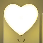 veilleuse nuit led blanc jaune rose coeurs moderne minimaliste adhésif économique flux lumineux