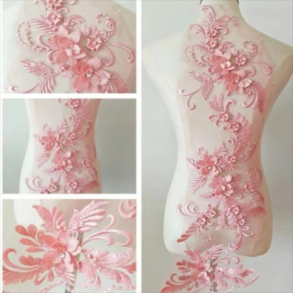 applique textile brodée floral semi transparente rose clair noir baroque