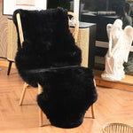 coussin fourrure beige blanc rose noir confortable moderne amovible lavable