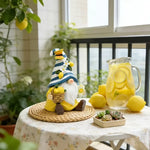 statue gnome decoratif jaune blanc marron citrons rayures chapeau barbe texturée intérieur extérieur jardin