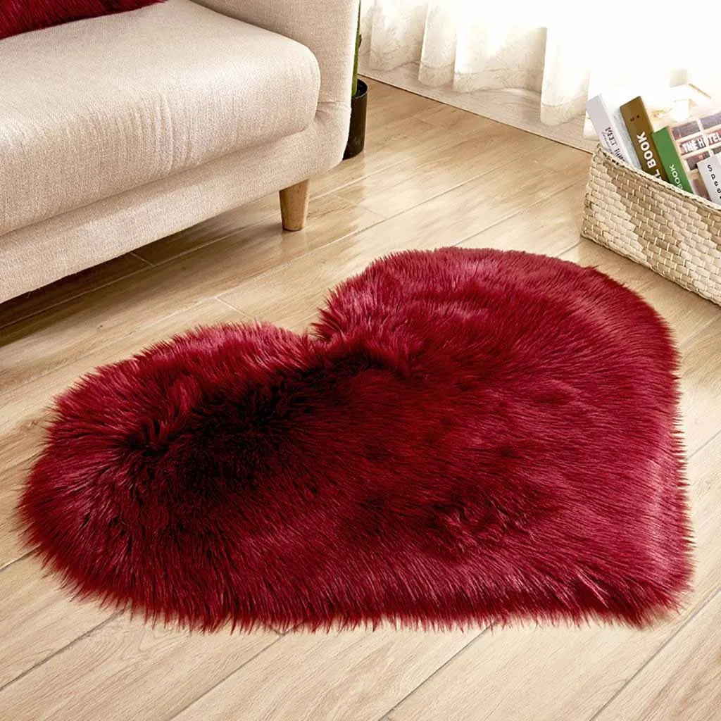 tapis cœur fourrure synthétique rose gris violet rouge moderne doux acrylique intérieur maison