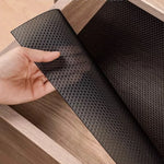 tapis protection noir antiadhésif moderne meubles évaporant texture microperforée maisonscrição