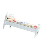 lit miniature maison poupée marron blanc rouge motifs floraux linge lit tête lit décorative