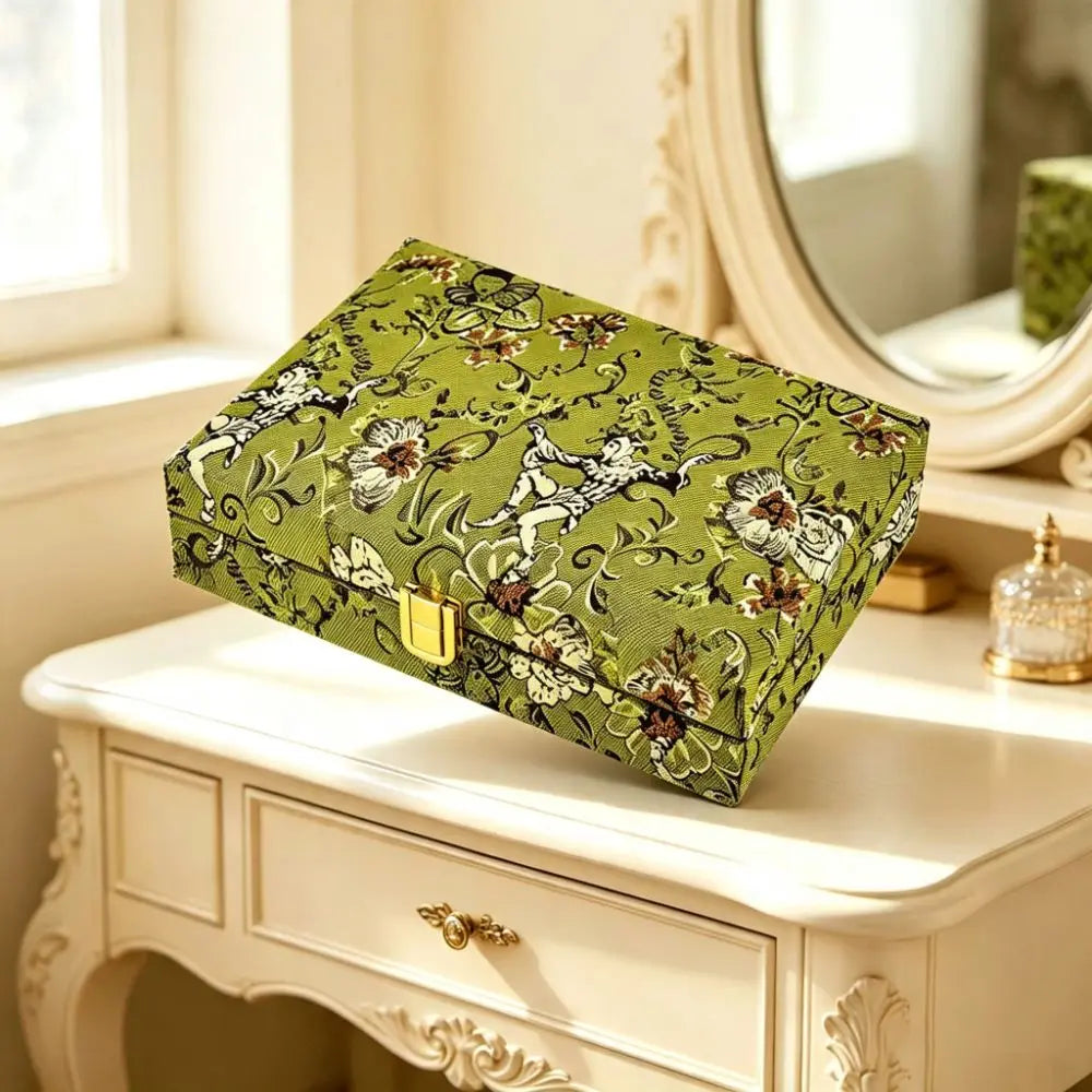 boîte bijoux classique vintage compartiments fleurs velours intérieur vert beige rouge