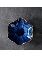 assiettes bijoux rose bleu vert rayures concentriques bordure dorée moderne élégantes rangement exposition