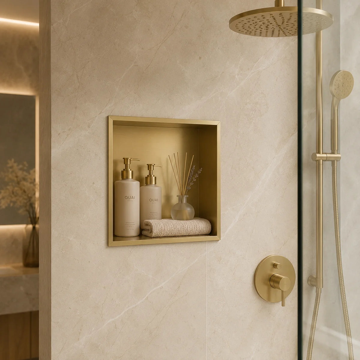 rangement douche contemporain noir mat blanc doré argent métal adhésif bouteilles serviettes vase plante
