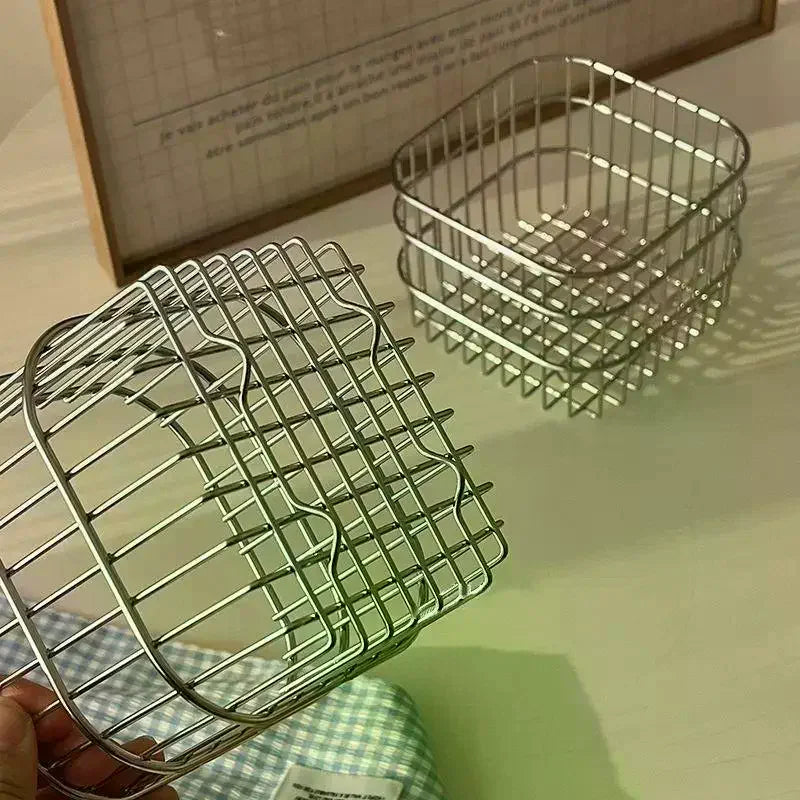 panier rangement metal grille minimaliste cuisine argenté organise notes objetos minimalistes
