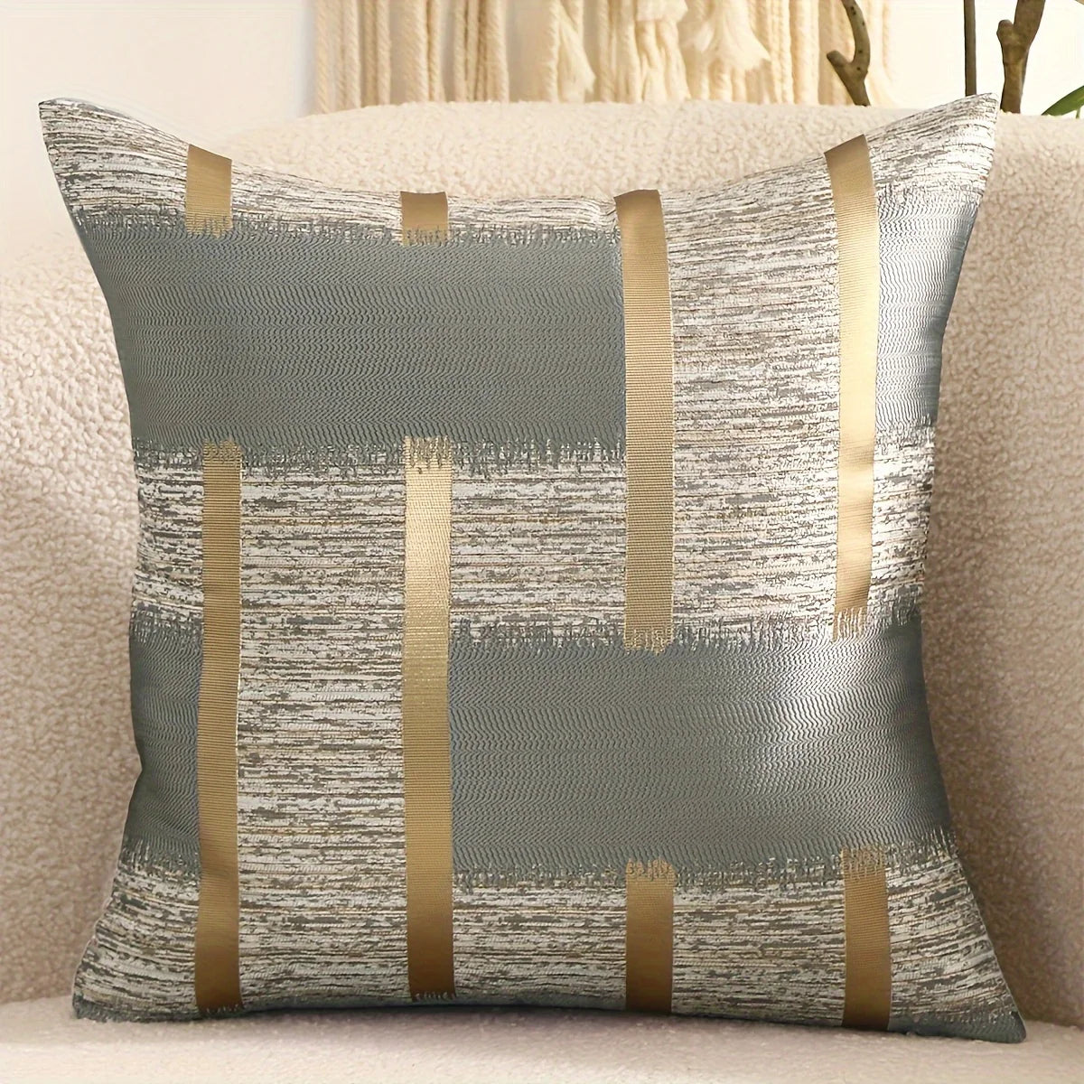 housse coussin carré décorative rayures horizontales beige gris noir or salon chambre moderne