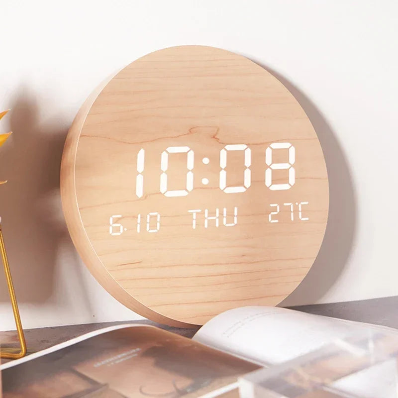 horloge murale LED digitale beige bois moderne coton lin sans fixation rechargeable salon