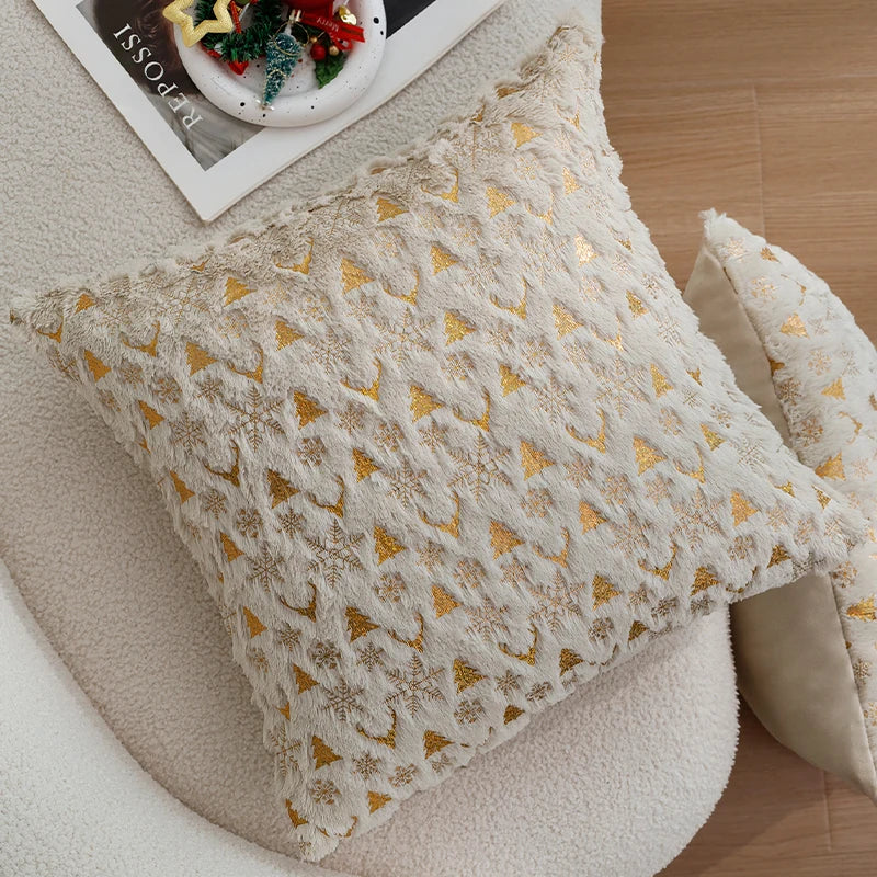 coussin peluche doux motif sapins dorés moderne couleur vert gris rose beige