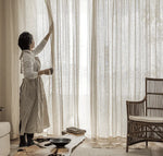 rideau beige clair texture lin naturel semi transparent moderne rustique fenêtre