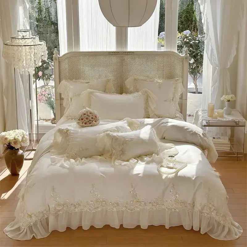 ensemble literie blanc crème broderies florales dentelle romantique vintage pièces housse taies d'oreiller