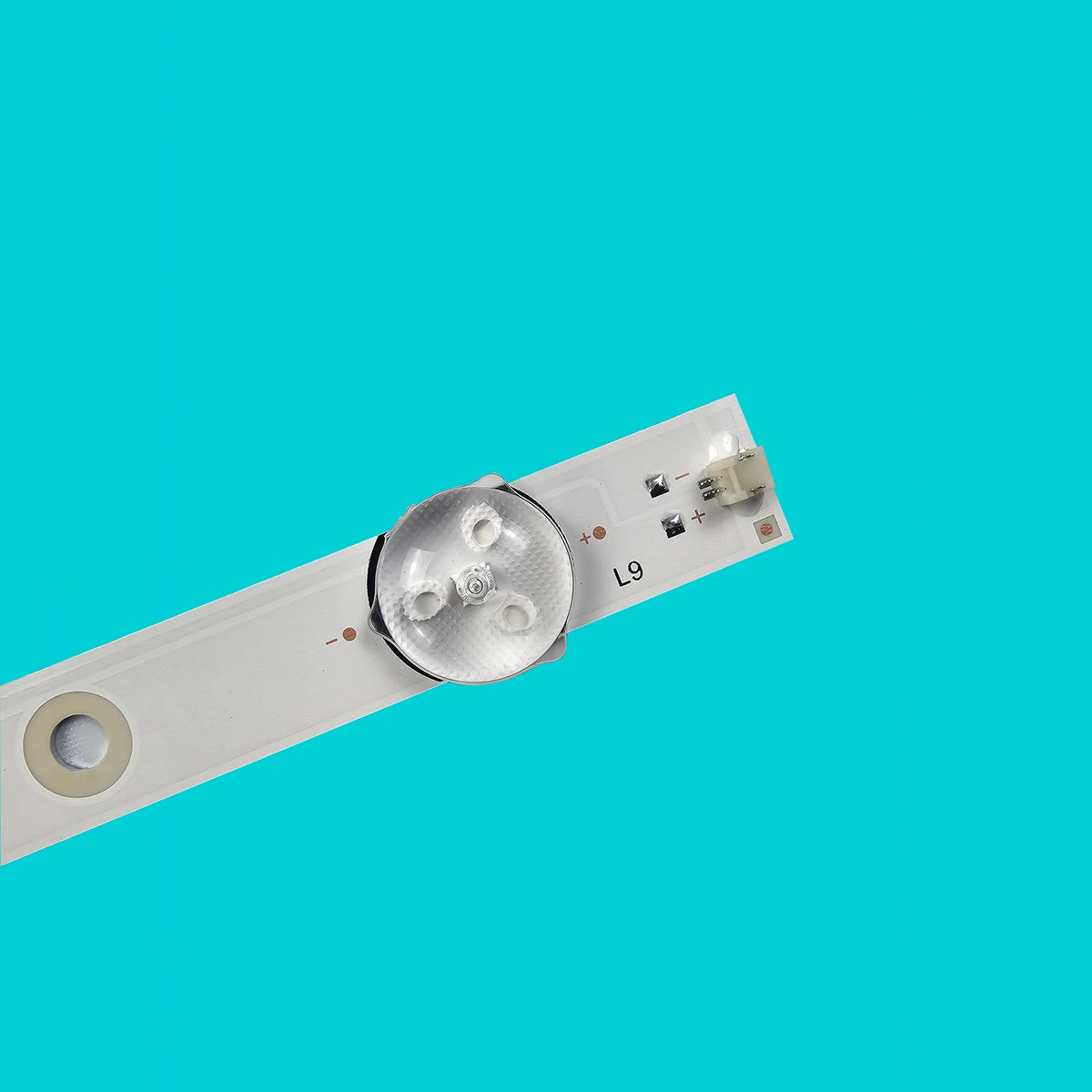 bande lumineuse led adhésive blanc bleu moderne connecteur câble alimentation opacité mat