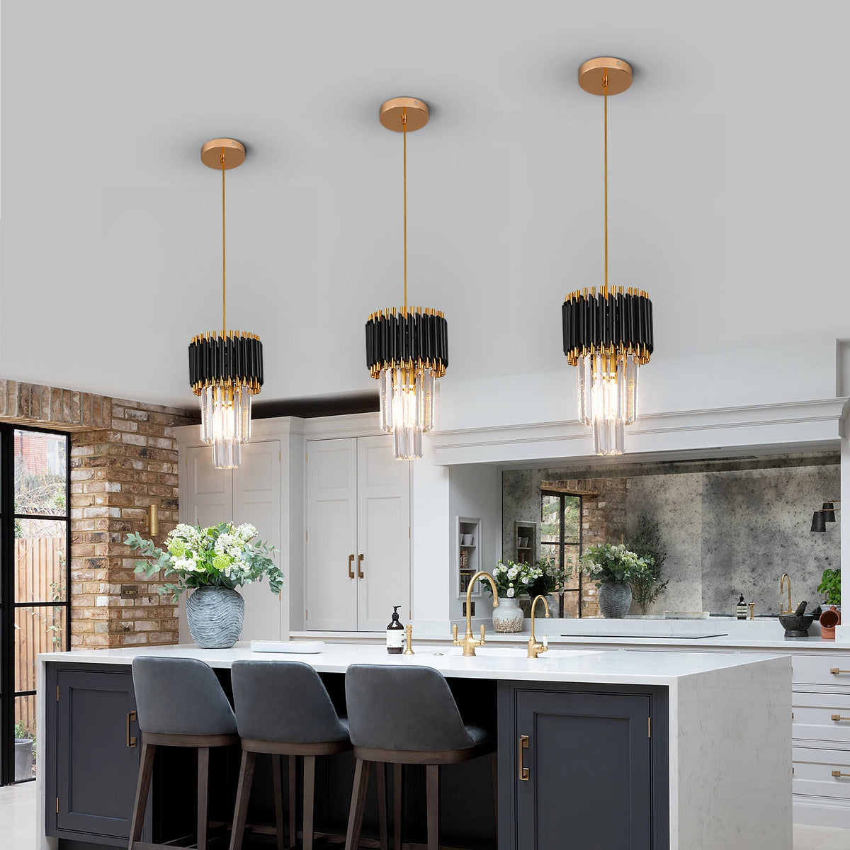 suspension lumineuse moderne noir doré cristal led rayures horizontales tubes transparents éclairage quotidien