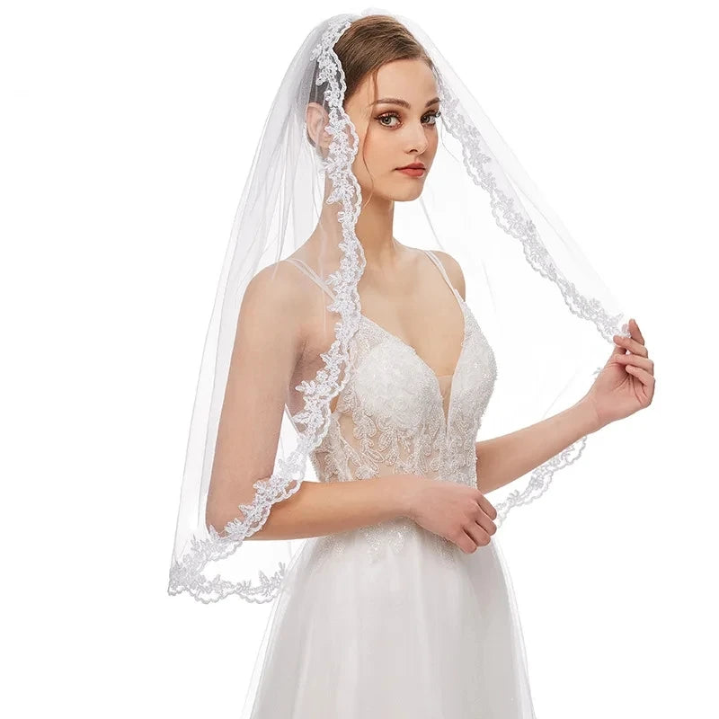voile mariée femme blanc dentelle fine classique clips métalliques translucide adultère élégante couverture tête