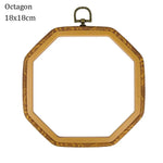 Cadre broderie bois marron texture naturelle classique boucle métallique hexagonal octogonal rectangle square