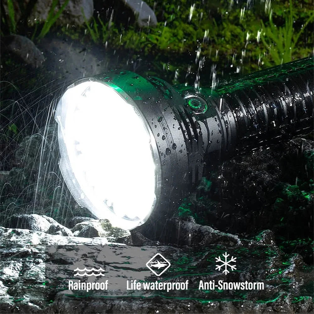 lampe torche rechargeable led noire robuste camping outdoor 55led 50w
