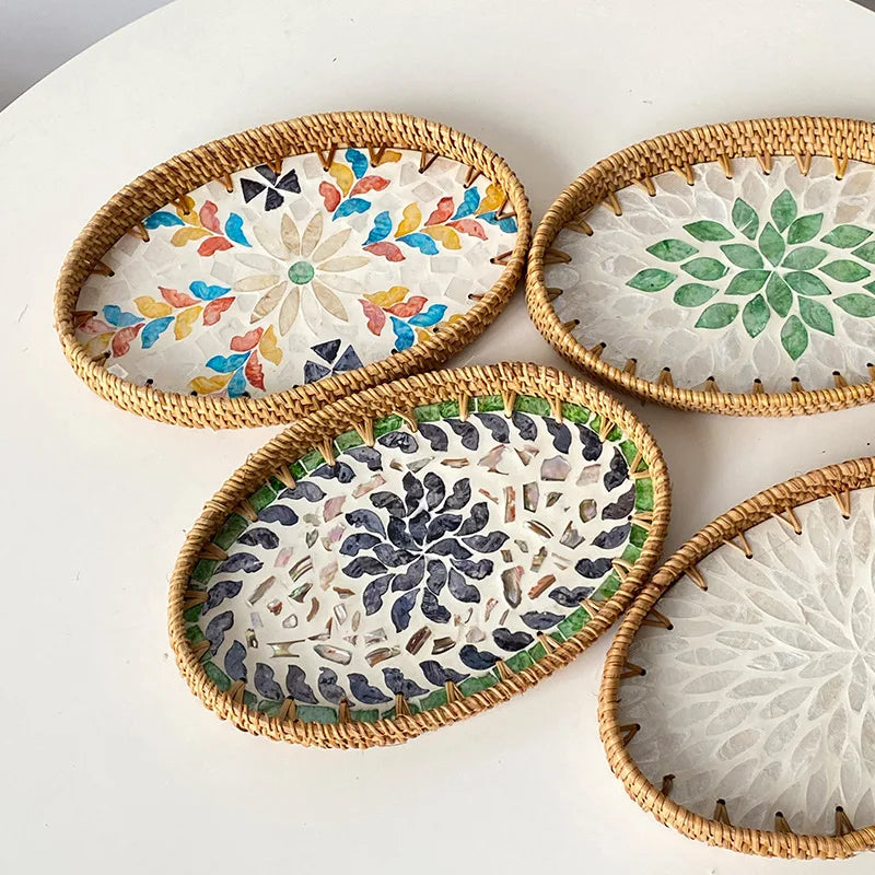 assiettes ovales rotin mosaïque coquillages boho rustique multicolore thé collations