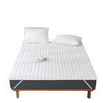 protège lit imperméable anti acariens blanc motifs géométriques moelleux moderne anti bactéries