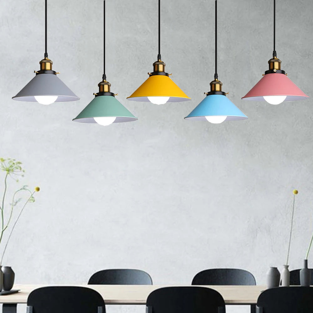 Suspension lumineuse conique minimaliste gris vert jaune bleu rose blanc câble suspendu chambre salon