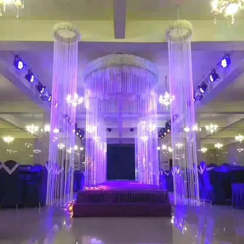 rideaux suspendus blanc rouge filigrane translucides moderne élégants suspension décoration fêtes mariages