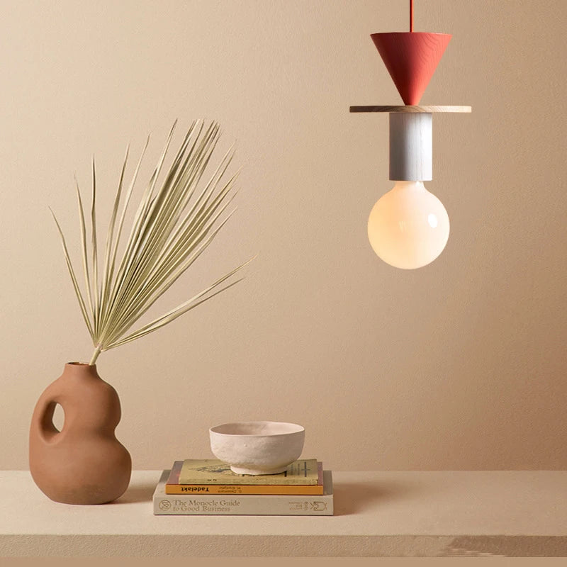 Suspension lumineuse moderne bois naturel rouge beige blanc bleu marron plastique translucide